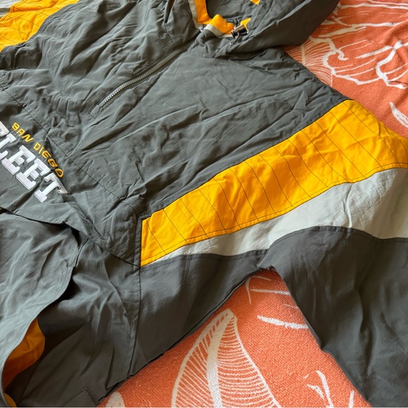 STARTER San Diego Fleet Winter Pullover Coat - Picture 8 of 16